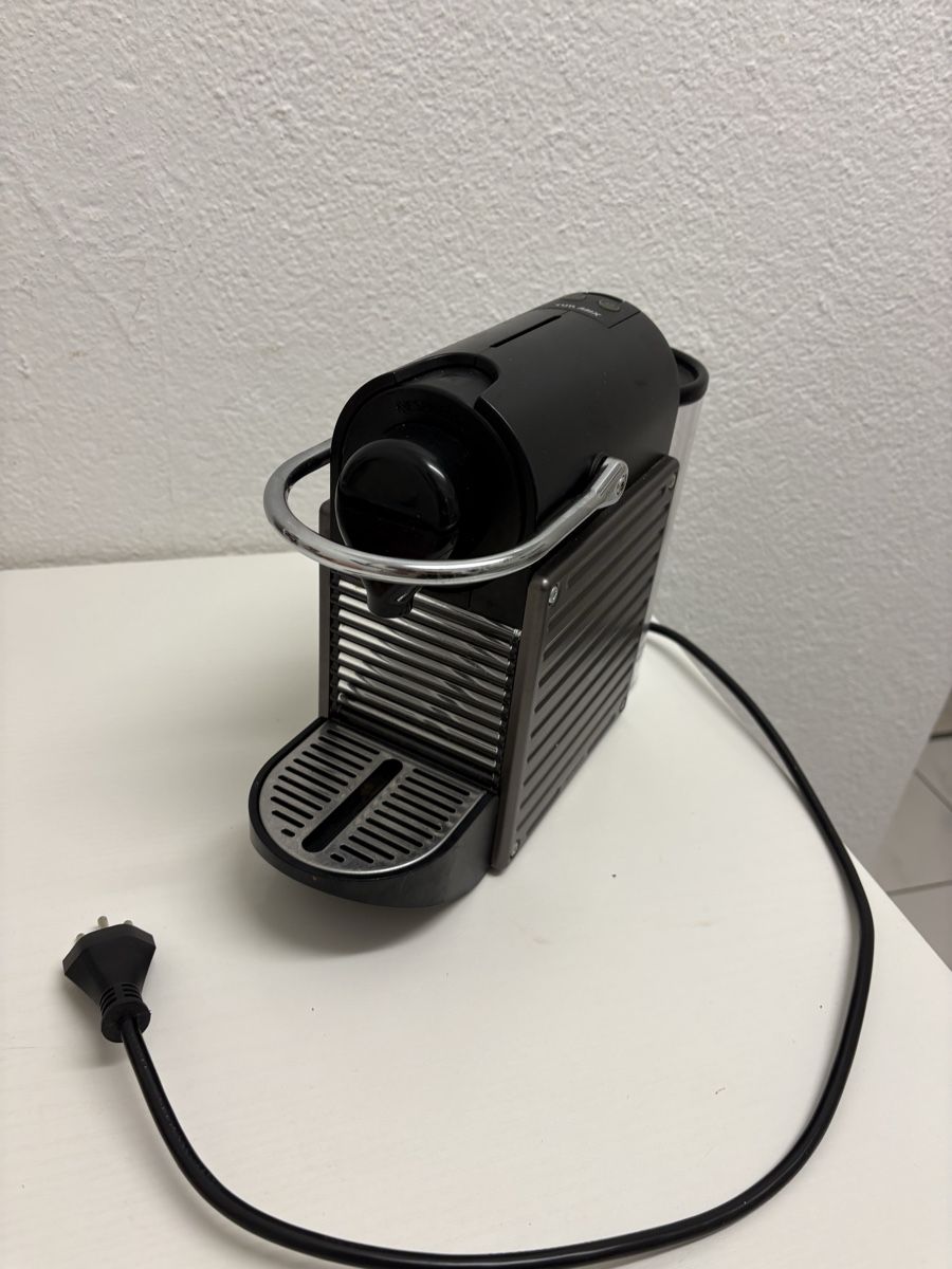 Kaffeemaschinen & Espressomaschinen: Nespresso coffee machine – Gebraucht aus Zürich von nin_8h72 2
