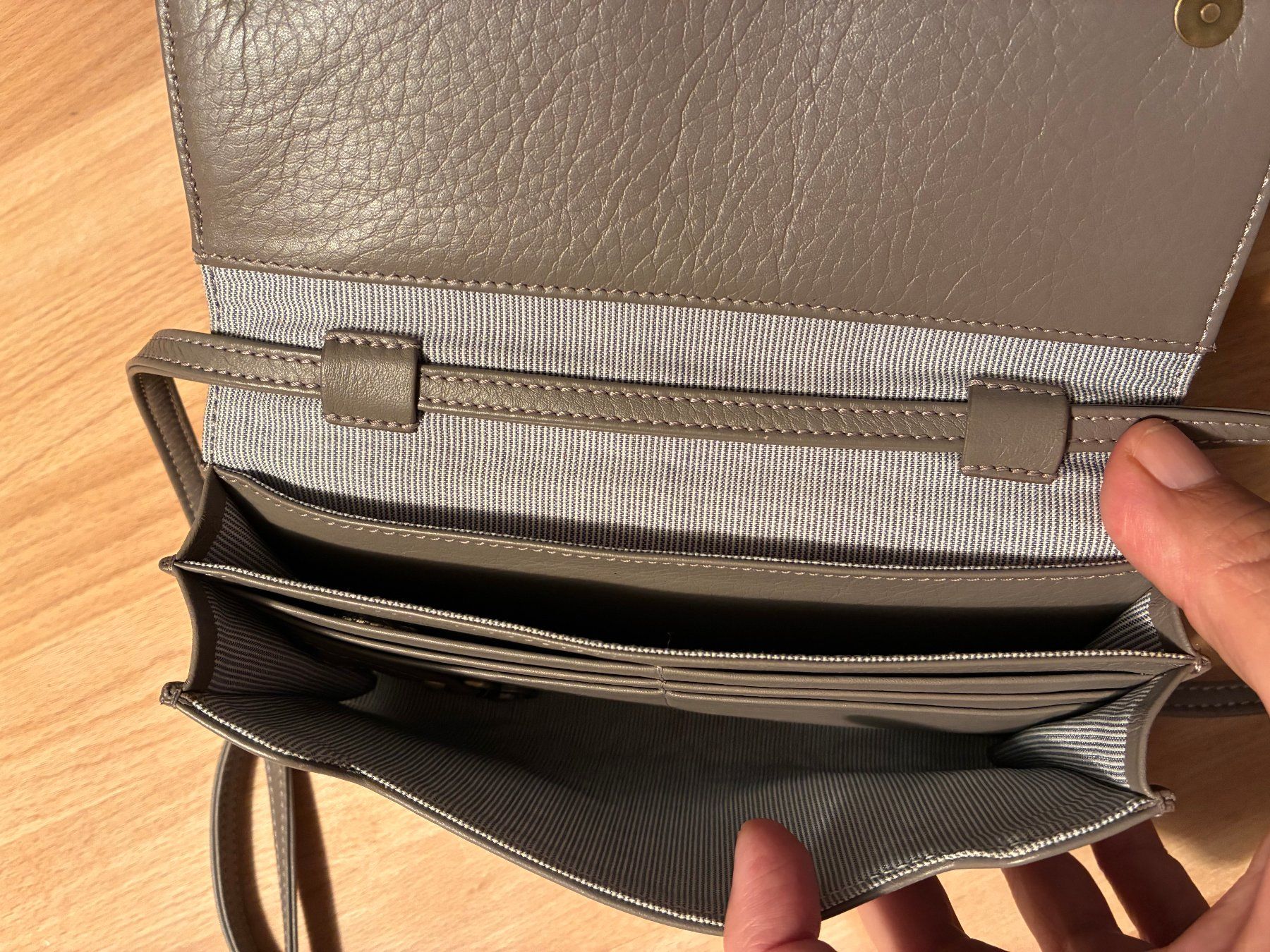 Linea Blu Borse da donna: Lost & Found Ledertasche – Usato da Berikon venduto da Seidenhase 2
