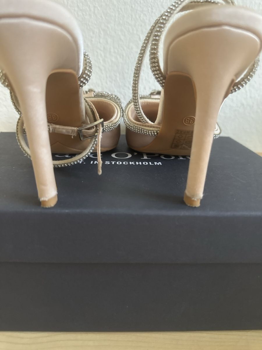 Scarpe da donna: Abendliche Damenschuhe, Grösse 39 – Usato da Birsfelden venduto da kri_95p8 3