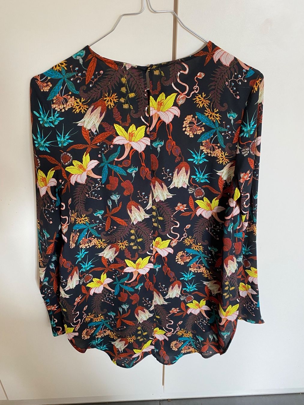 H&M Tuniche: Tunika Bluse H&M 34 Blumen NEU – Usato da Oberglatt ZH venduto da jul_nhy7 1