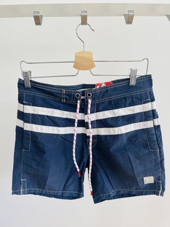 Short de bain homme, rayures blanches, taille s, bon ét
