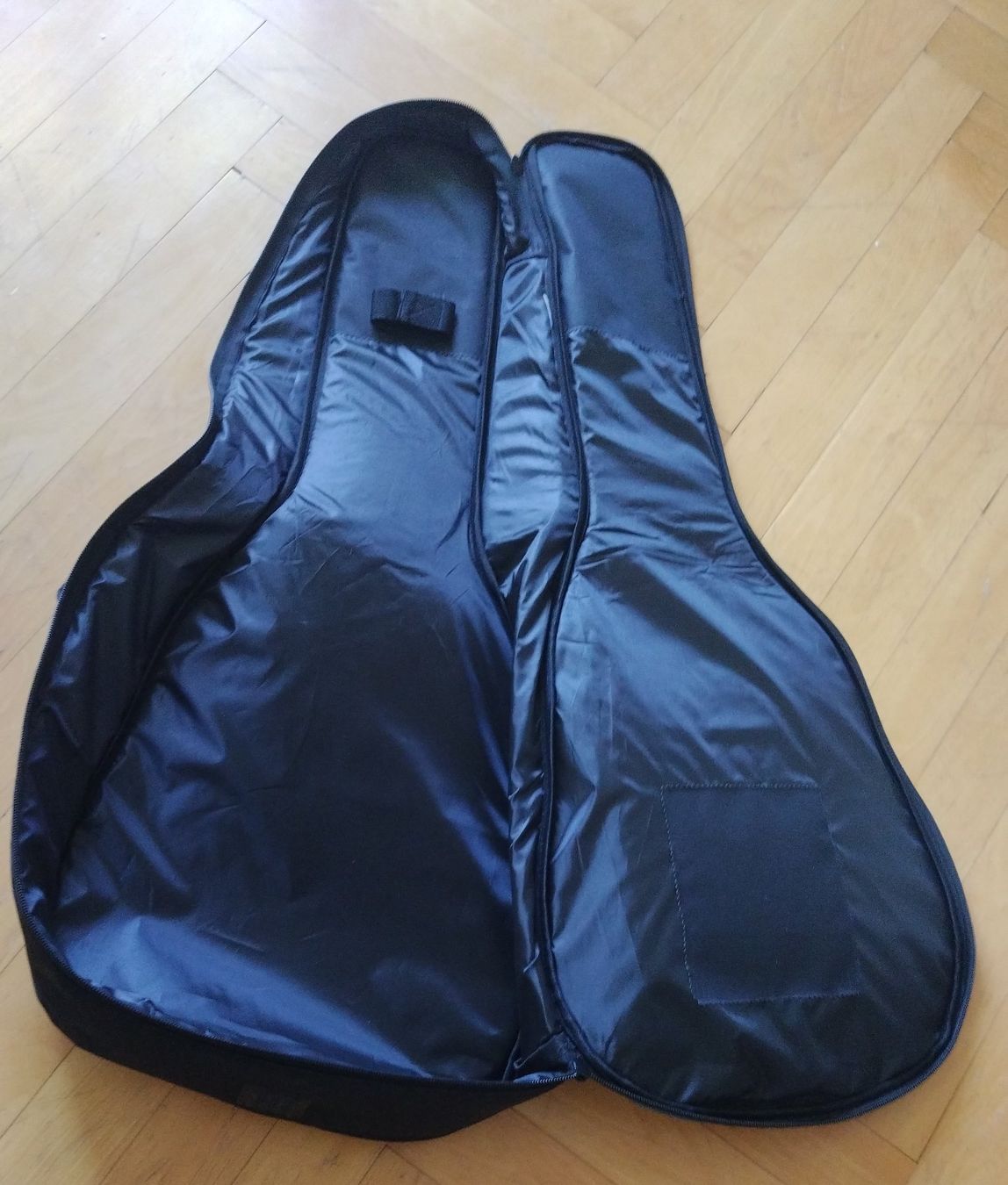 Strumenti musicali: Housse guitare folk neuve – Nuovo (secondo la descrizione) da Vevey venduto da Djporradao 6
