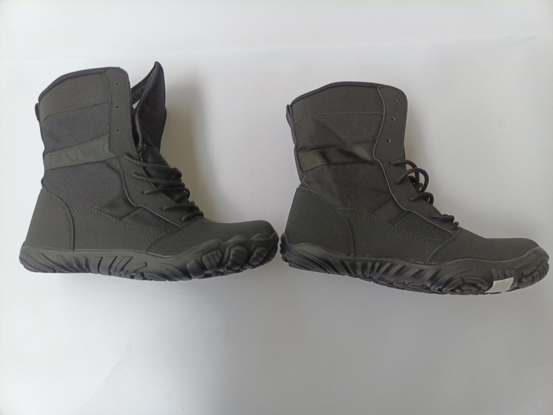 Herrenschuhe: Alljahres Stiefeletten – Neu und originalverpackt aus Wängi von Ladys_First 1