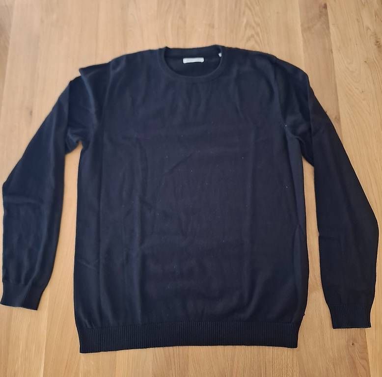 Pullover & Sweatshirts: Pullover Jack & Jones – Gebraucht aus Niederuzwil von Liberatopixel