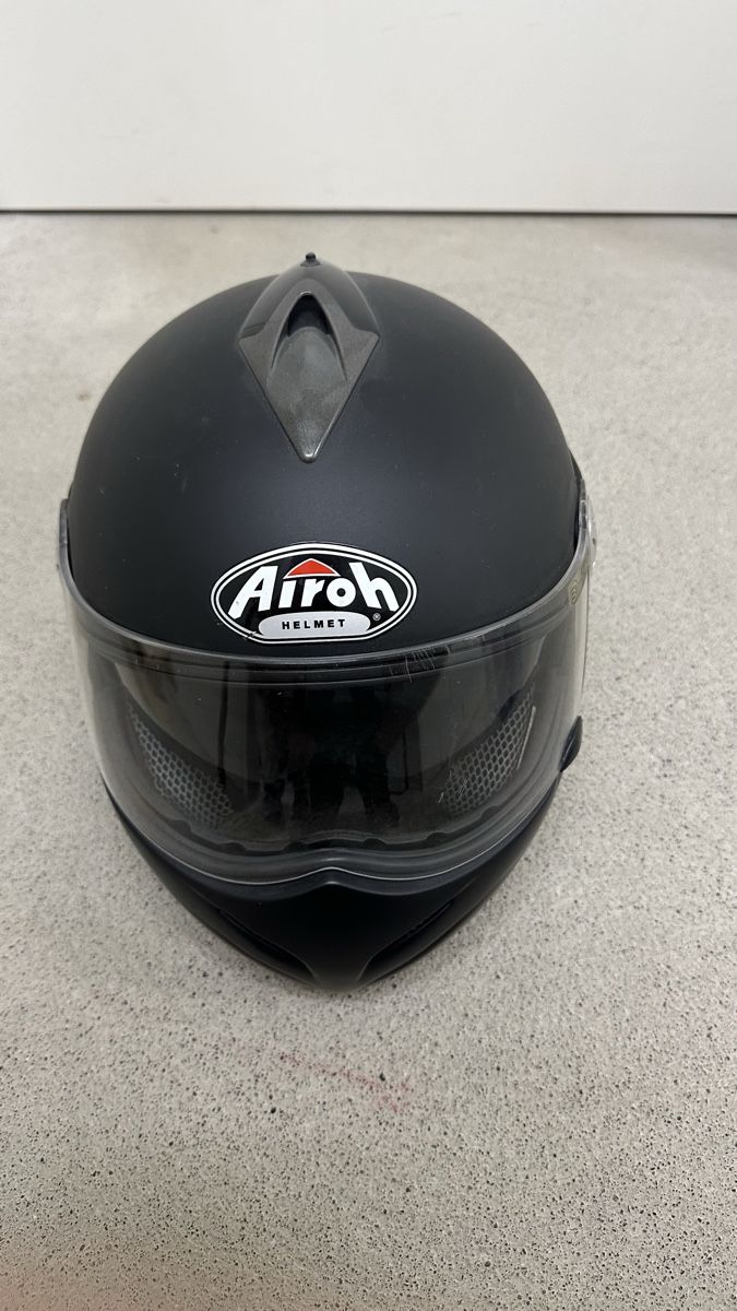 Airoh Caschi & visiere: Motorradhelm Airoh schwarz matt – Usato da Niederweningen venduto da Ro-so