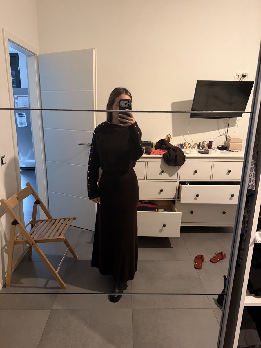Robes: Robe Sandro  – Neuf avec emballage d'origine à Echandens par mar_smw5