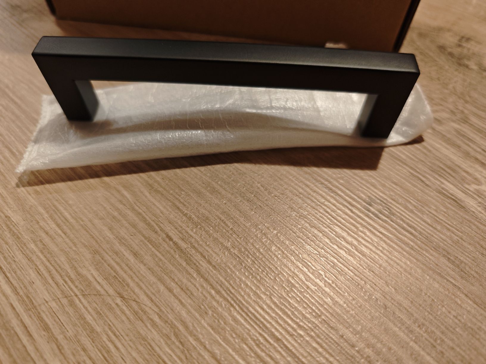 Ferramenta: Küchengriffe 30 Stk. 128 mm – Nuovo e nell'imballaggio originale da Herisau venduto da Ela1111 2