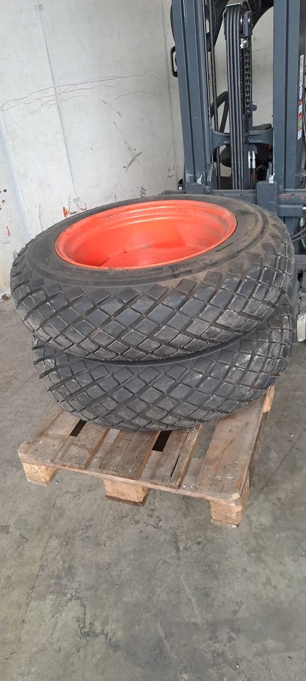 Pneumatici & Ruote complete: Räder zu Kubota – Usato da Leuzigen venduto da Huski701