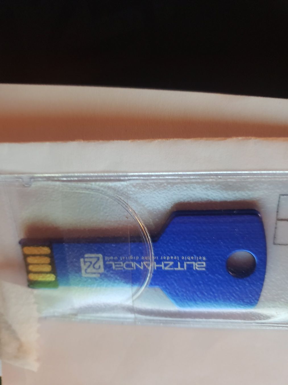 Chiavette USB: Acronis True Image 2019 Dauerlizenz 1 Gerät mit USB STICK – Nuovo e nell'imballaggio originale da Rümlang venduto da Sabado 1