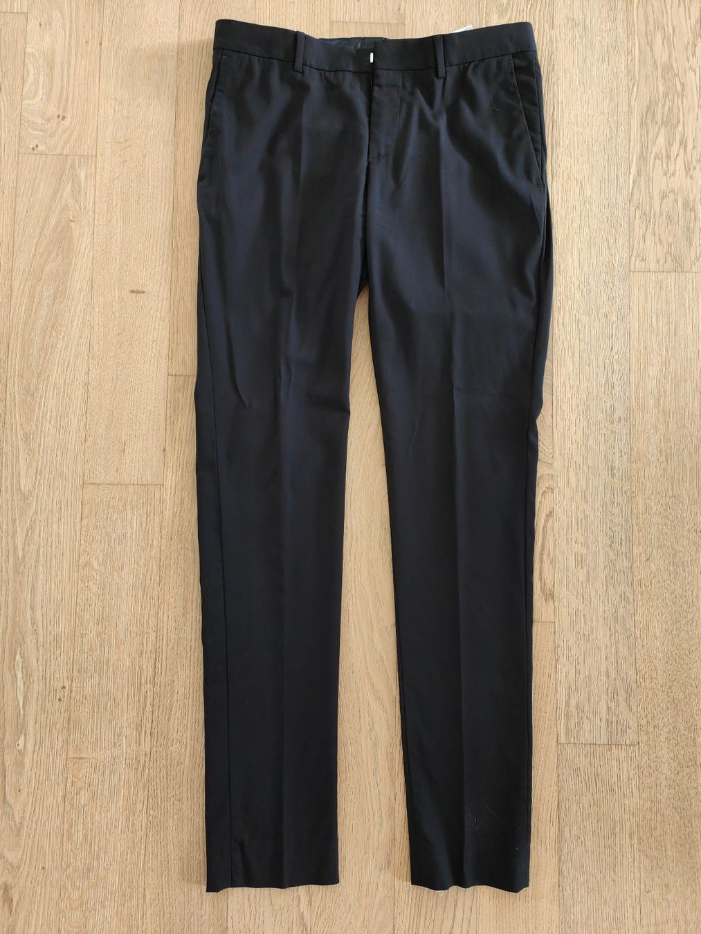 Zara Anzüge: Zara Man Limited Edition Stoffhose Gr. 40 – Gebraucht aus Birmensdorf ZH von mku_9qbw