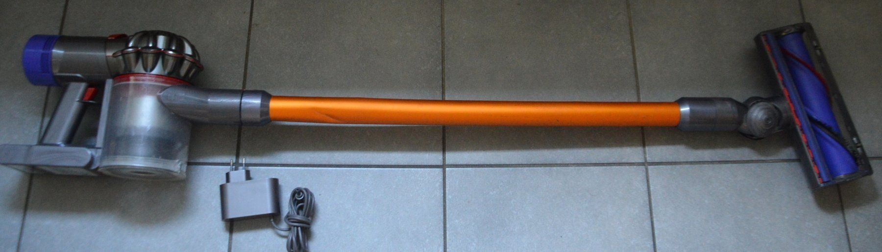 Dyson Aspirapolveri & Accessori: Staubsauger Dyson V7 Absolute aspirateur – Usato da Collonges venduto da arashee