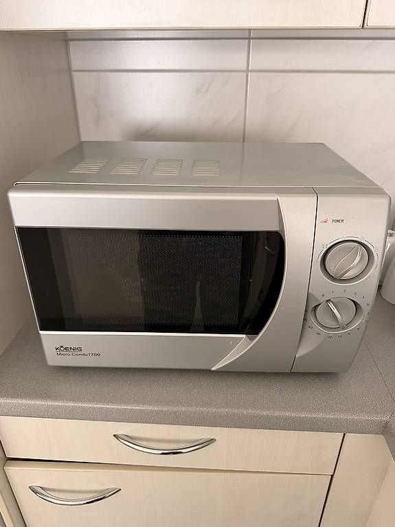 Küchengeräte: König Mikrowelle Micro Combi 1700 – Gebraucht aus Zizers von giu_rr68