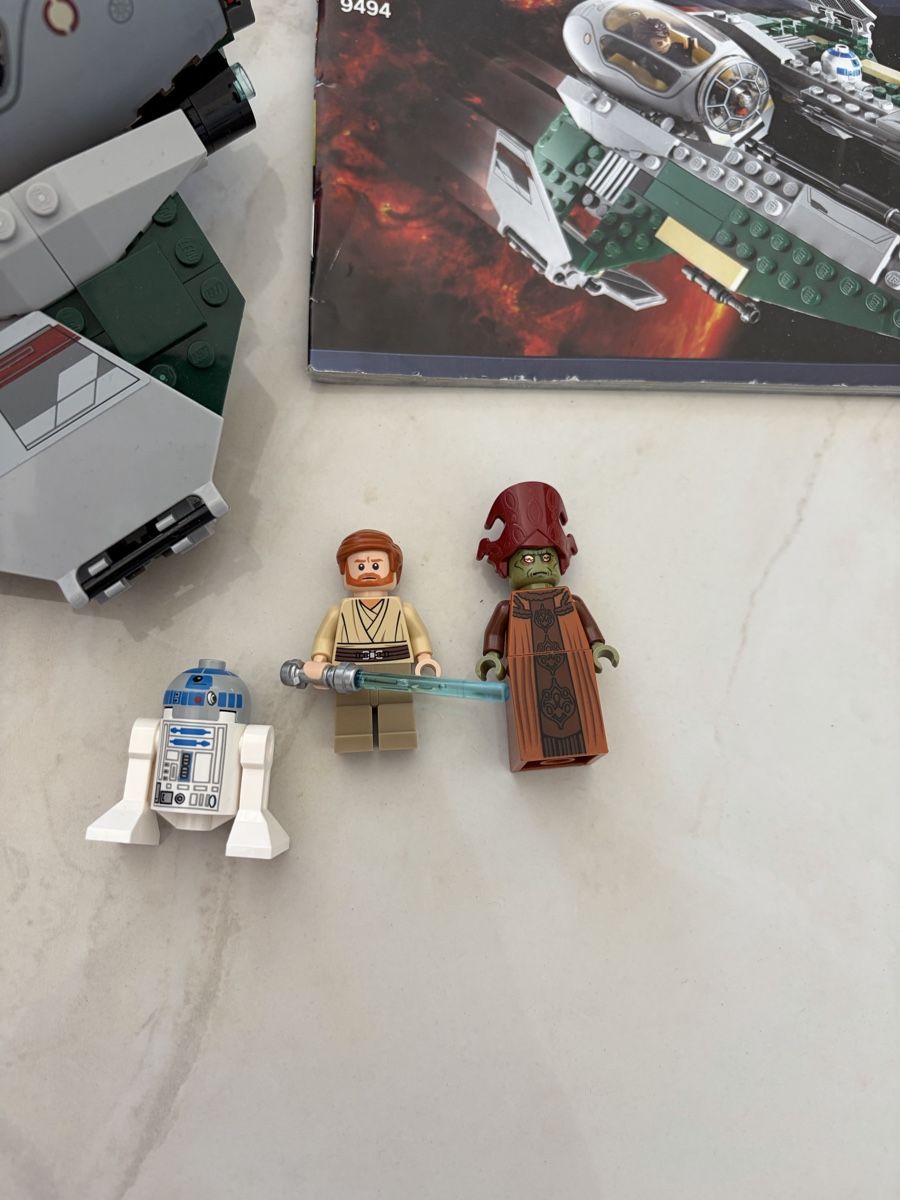 Star Wars Giocattoli: LEGO Star Wars 9494 - Anakin's Jedi Interceptor – Usato da Bronschhofen venduto da elvis75. 1