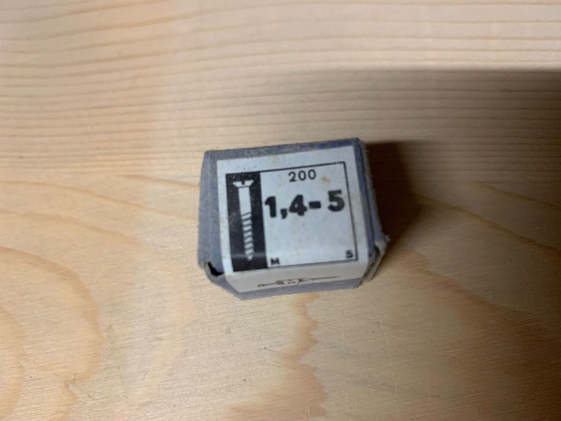 Ferramenta: Schrauben 1,4x5mm Schlitz – Nuovo (secondo la descrizione) da Homberg b. Thun venduto da Treeart-1 1