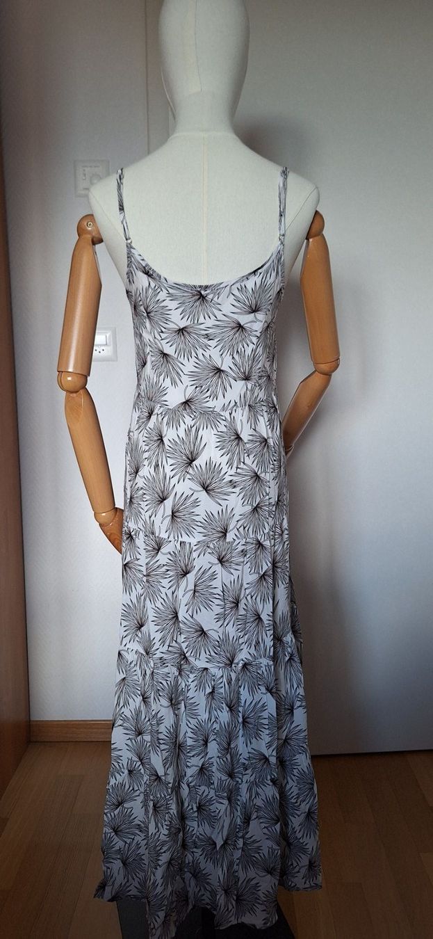 Vestiti: robe maxi – Nuovo e nell'imballaggio originale da Lussery-Villars venduto da pousinete02 1