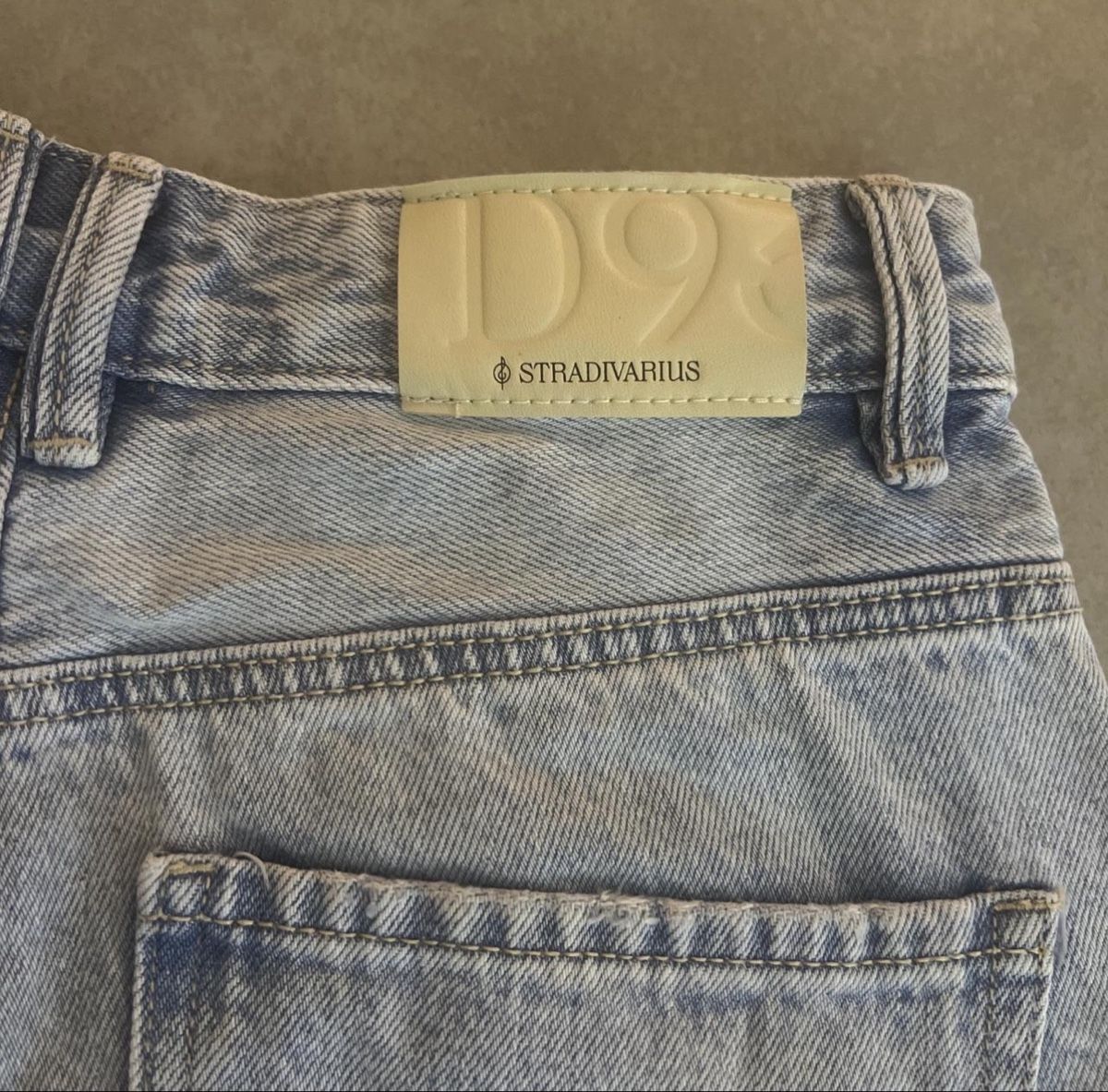 Stradivarius Jeans: Stradivarius Shorts - Size 34 – Usato da Kleindöttingen venduto da blckgoldsilver 4