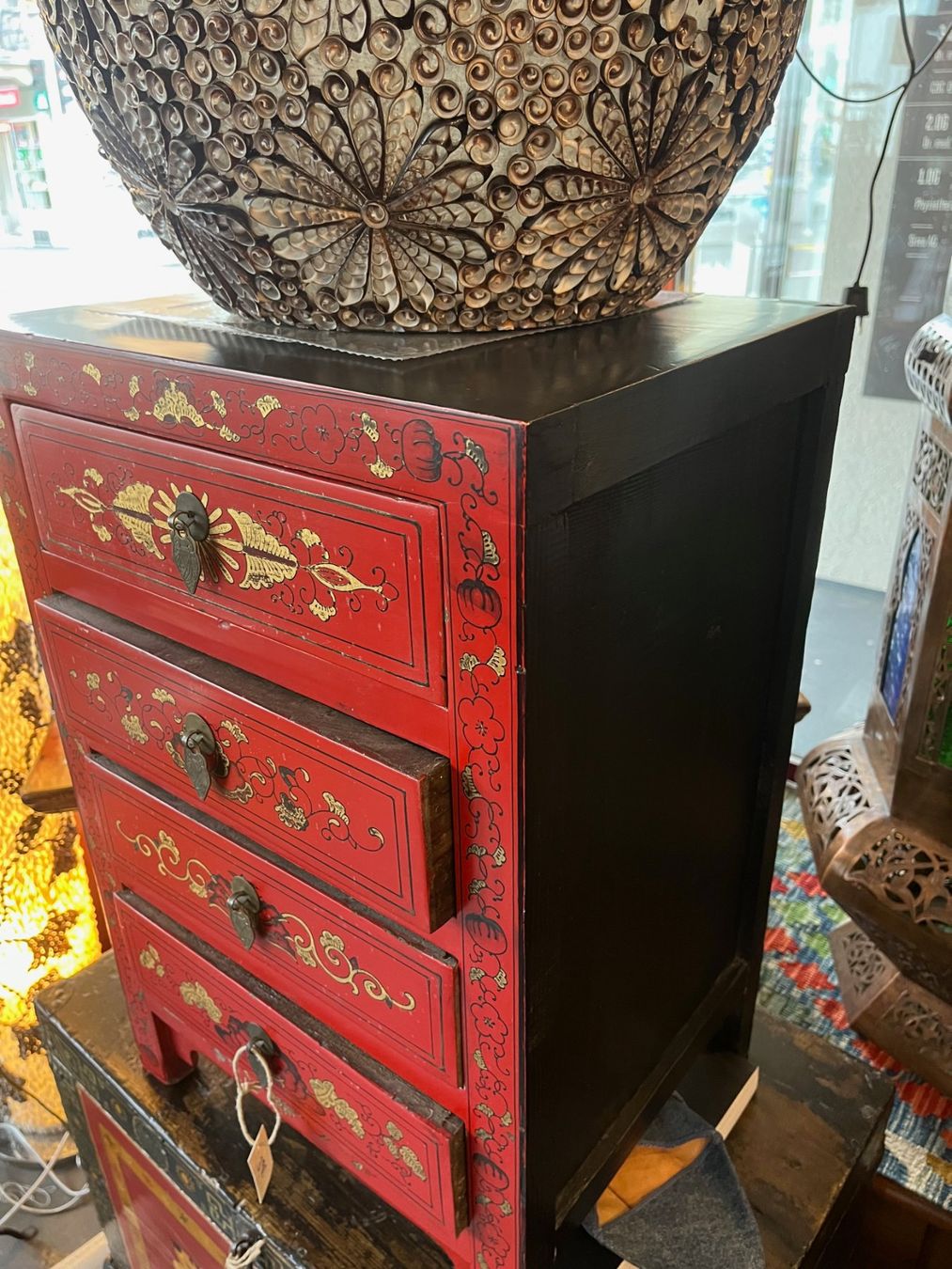 Cassettiere: Chinesische Kommode bemalt | LIQUIDATIONSVERKAUF – Nuovo (secondo la descrizione) da Zürich venduto da Hnikbay 1