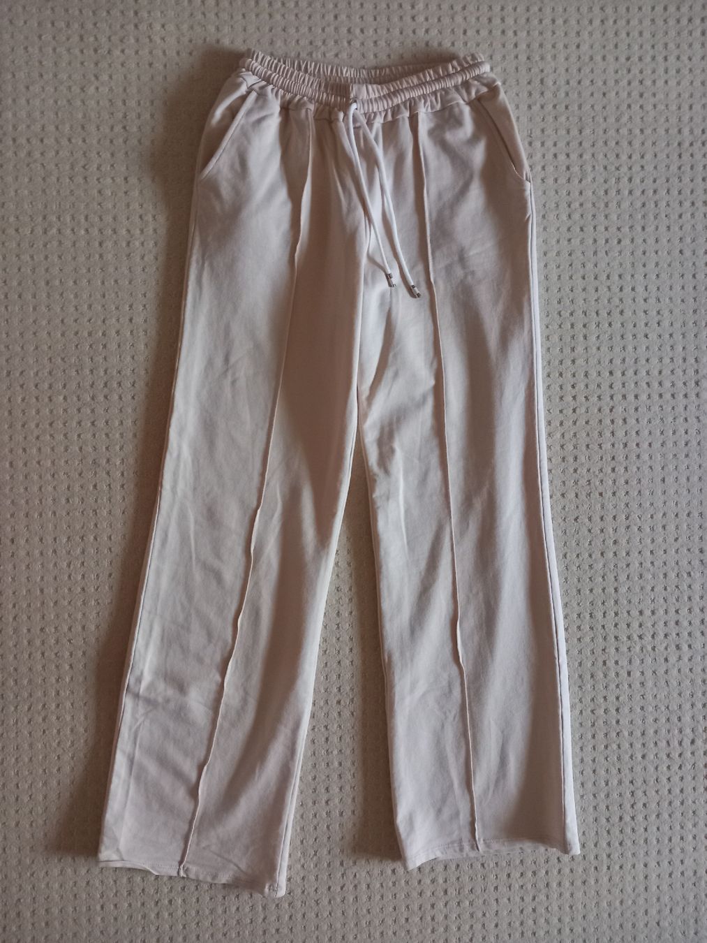 Hosen: Trainerhose beige, S, Baumwolle, neu – Neu (gemäss Beschreibung) aus Adliswil von JanineT.