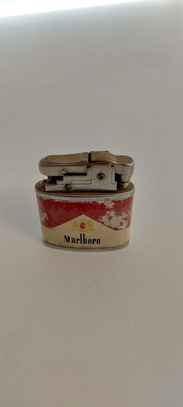 Marlboro Accendini: Marlboro Anzünder – Difettoso da Rothenburg venduto da Schomi3