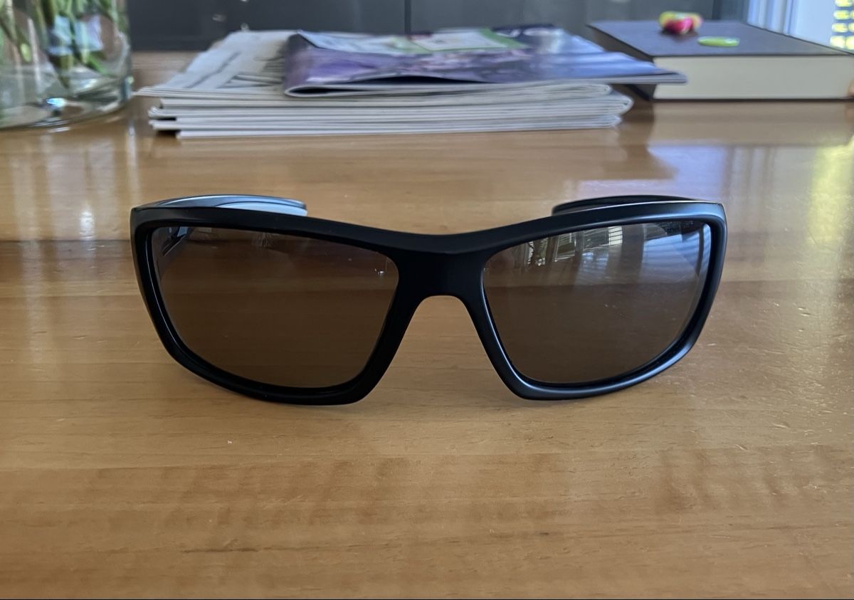 Lunettes & Verres: Sonnenbrille Loubsol – D'occasion à Steinmaur par pau_8sb6