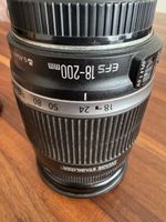 Canon EF-S 18-200mm f/3.5-5.6 IS 