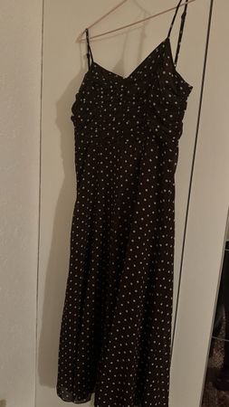 Sommerkleid schwarz mit weissen Punkten Grösse M gebraucht