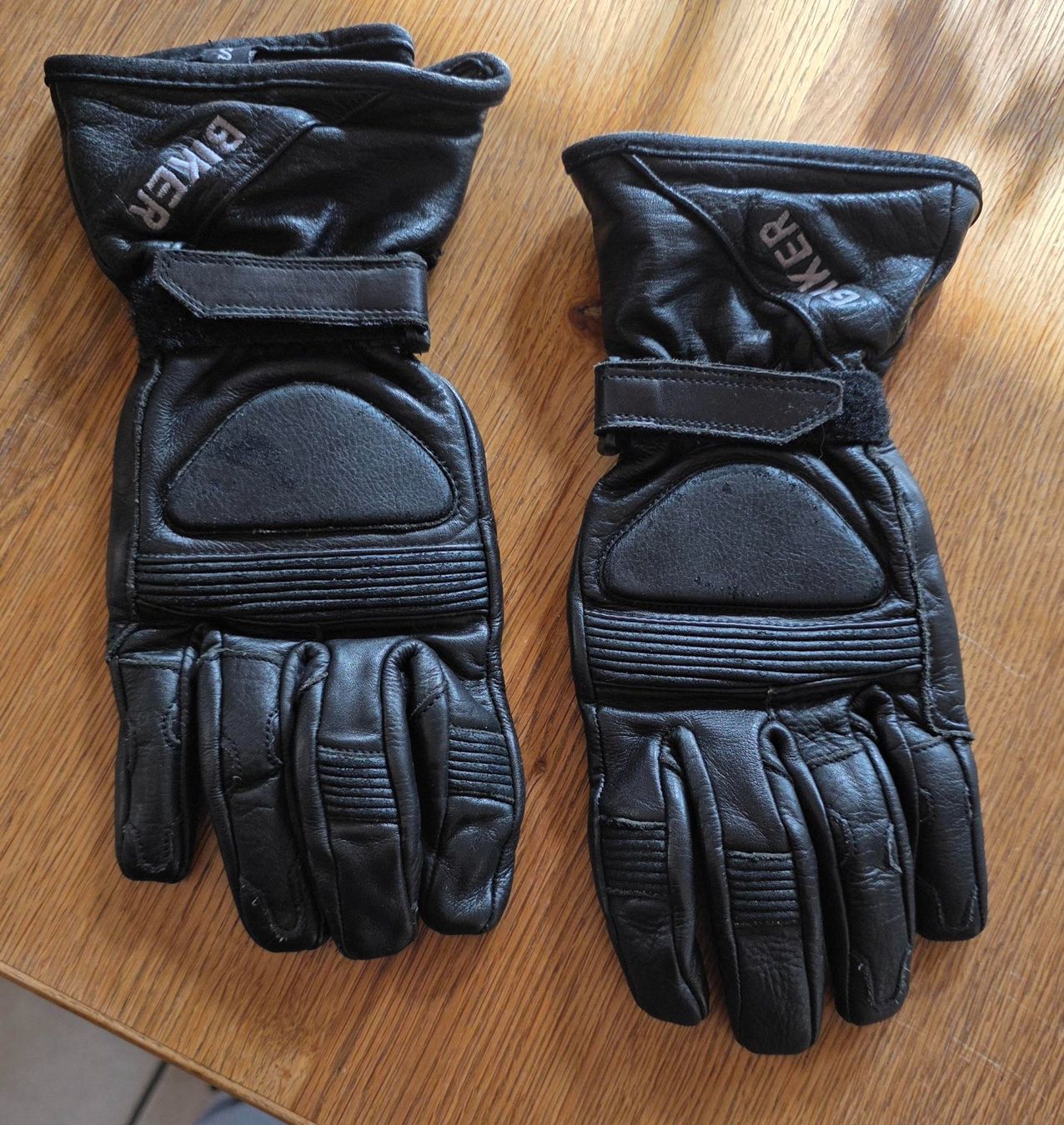 Guanti & manicotti: Motorradhandschuhe in Leder – Usato da Brunegg venduto da Lina1970