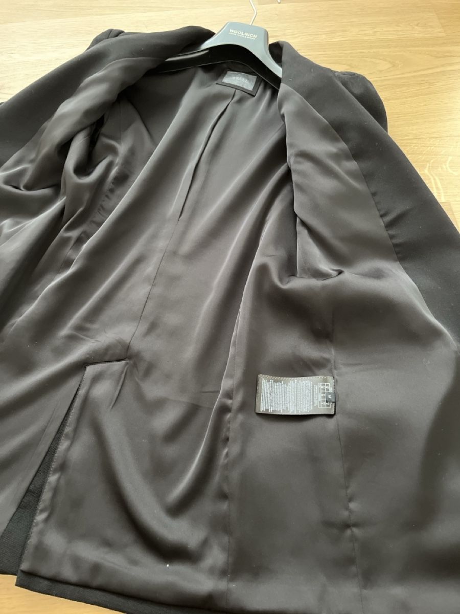 Guess Giacche: Eleganter Guess Damen Blazer, Grösse M – Usato da Emmenbrücke venduto da zak_5wtm 3