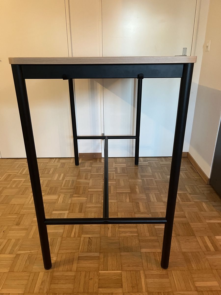Tables: Ikea Bartisch inkl. Stühle – D'occasion à Anwil par del_5ykt 2