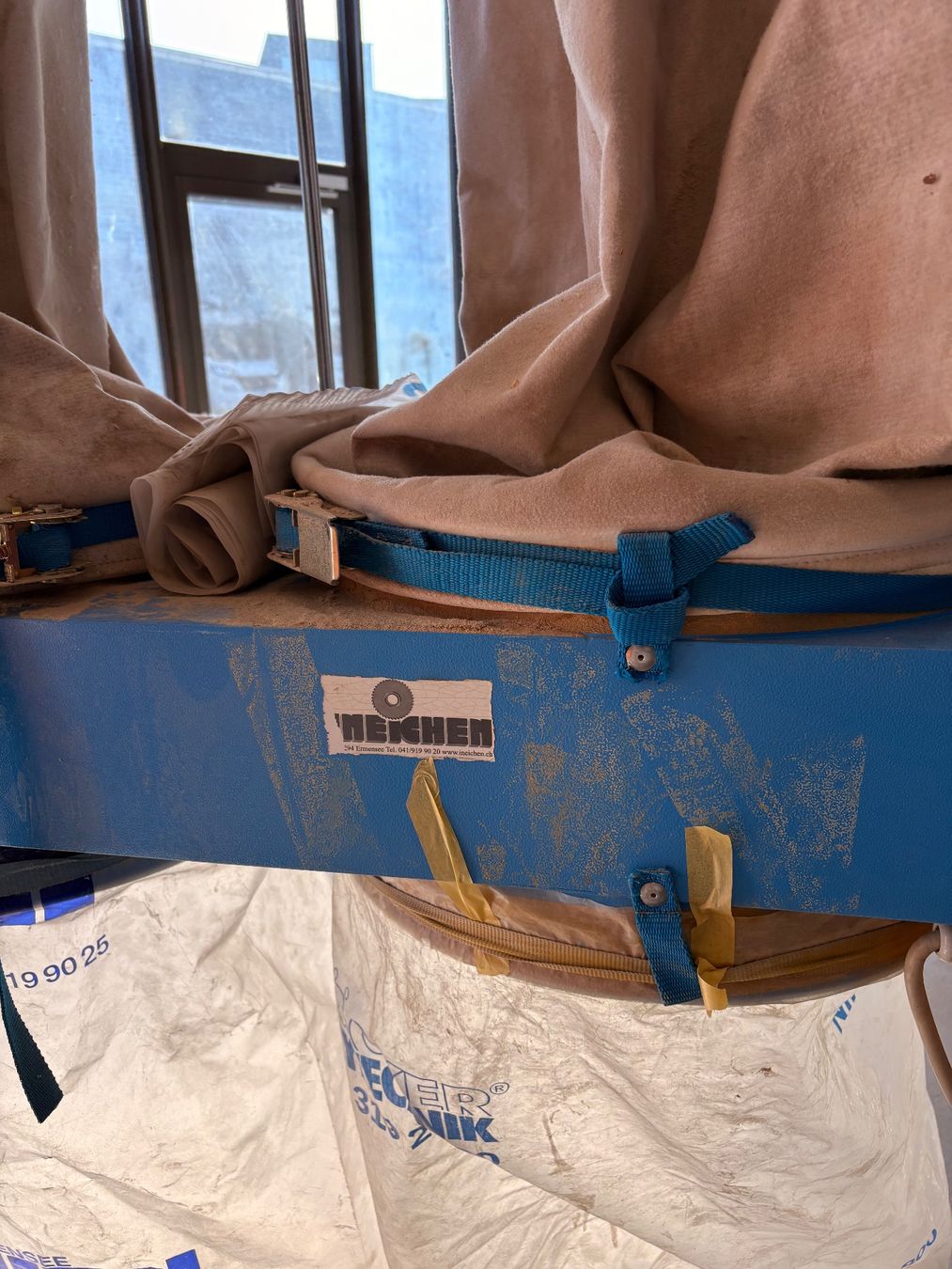 Purificatori d'aria: Absauganlag mit Doppel Zyklon Filter und Gebläse – Usato da Horgen venduto da AQD 3