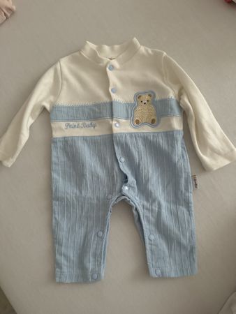 Süesser Baby Overall Newborn Grösse mit Bärchen, Top Zustand
