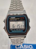Casio Herren-Digitaluhr mit silbernem Gehäuse und Stahlarmba