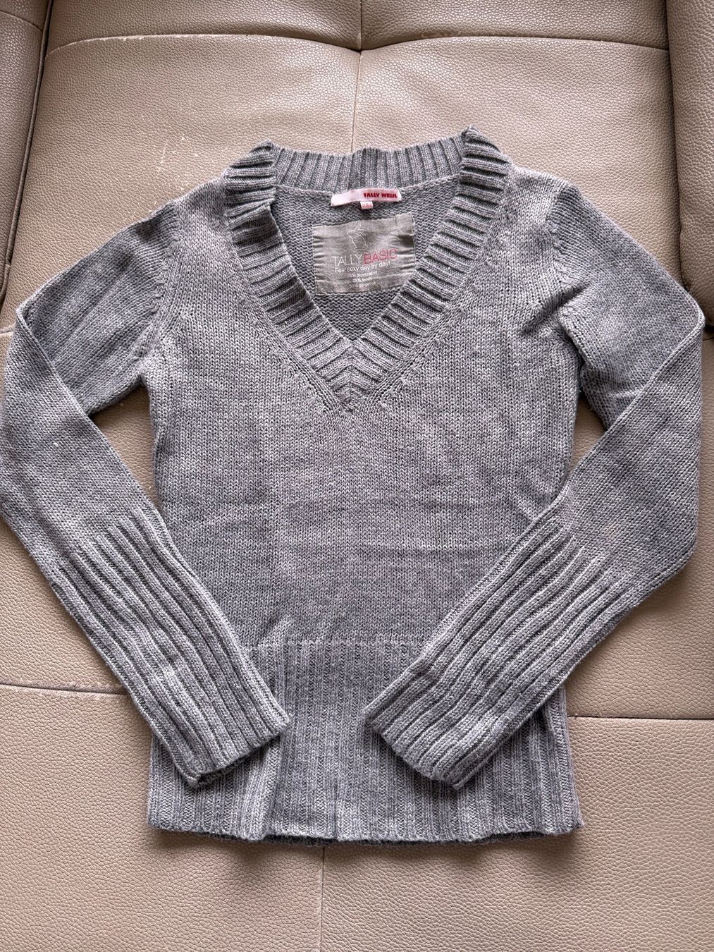 Lotti di vestiti: 5er Set Damenpullover, V-Ausschnitt, Gr. 34/XS – Usato da Schaan venduto da gemini_ 3