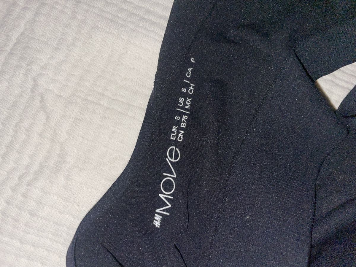 H&M Tops: ALLES RAUS Sport-BH – Gebraucht aus Kloten von simones.thriftshop 1
