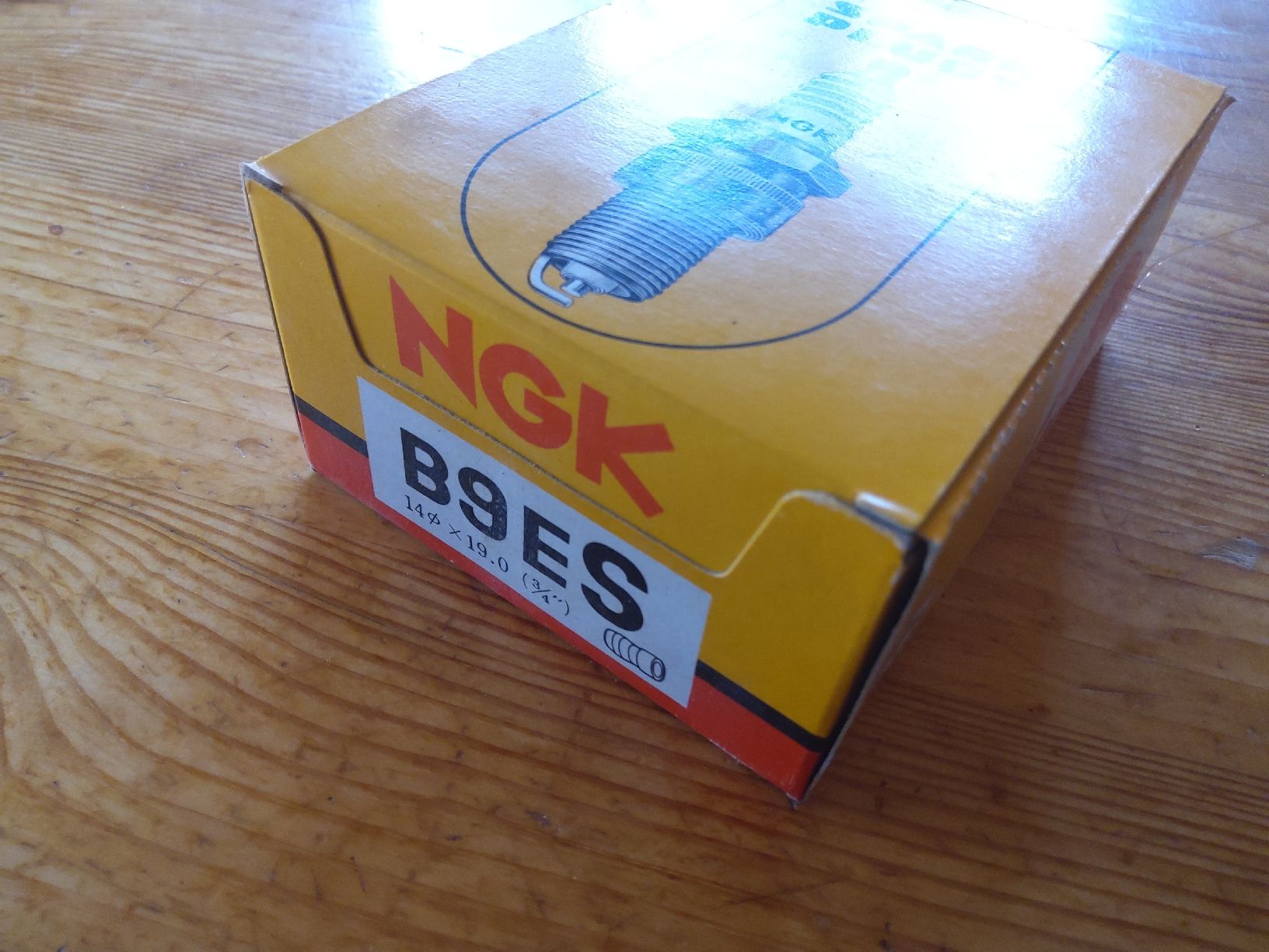 NGK Accessori per altri veicoli: Zündkerzen – Nuovo e nell'imballaggio originale da Aeschi b. Spiez venduto da Merk-Pullax