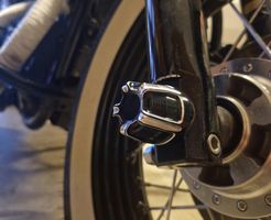 Harley Davidson Vorderachsmutter-Abdeckung Custom