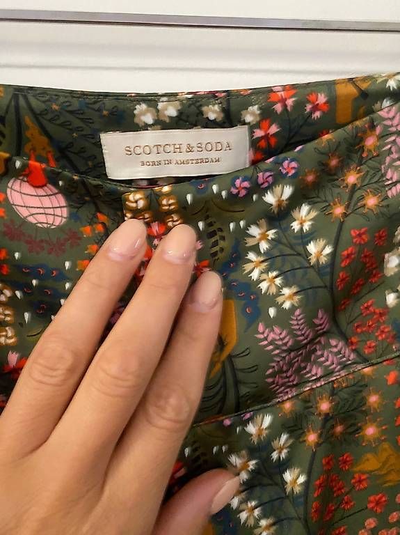 Hosen: Dame hose  – Gebraucht aus Zürich von ram_9k9v 1