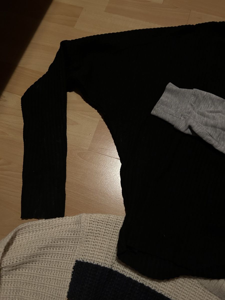 Maglioni & Felpe: Pullover, Gr. S, 3 Stk. – Usato da Hallwil venduto da Zoeizy 6