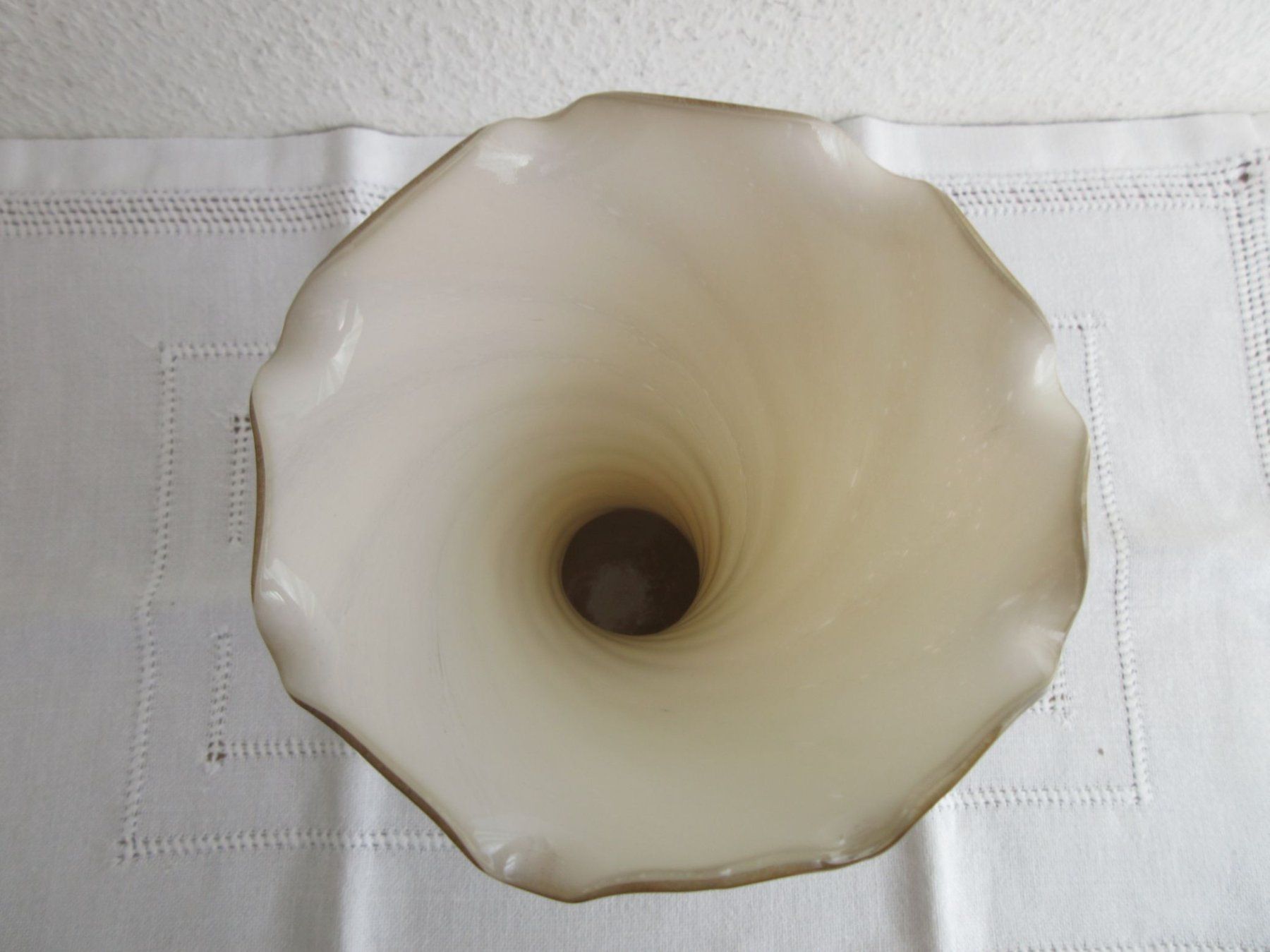 Vasi & Recipienti: Vase aus Überfangglas – Usato da Binningen venduto da mondoantico 1