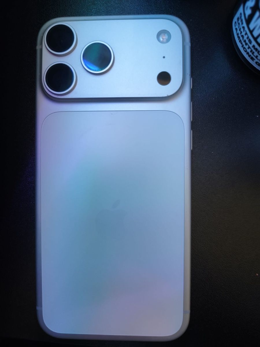 Apple Telefoni cellulari / Smartphones: Iphone 17 pro max Silver 256gb – Nuovo (secondo la descrizione) da Stadel venduto da Goleo