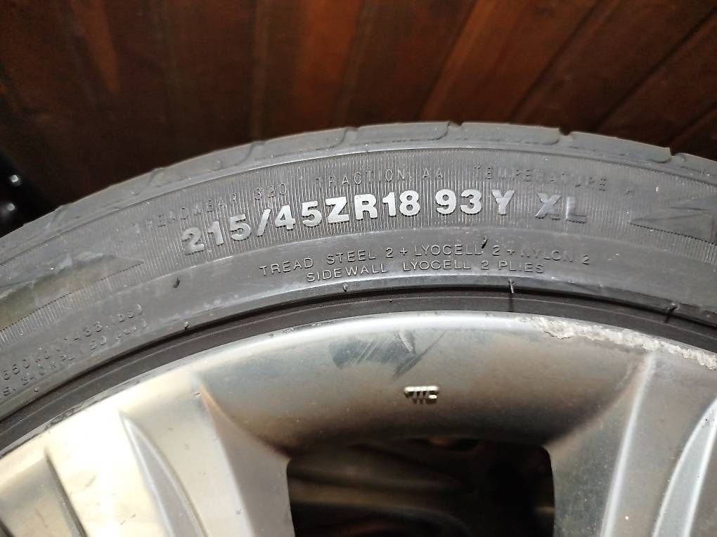 Subaru Pneus & Kompletträder: radsatz subaru legacy 215/45r18 – Gebraucht aus reichenburg von inf_lb2p 2