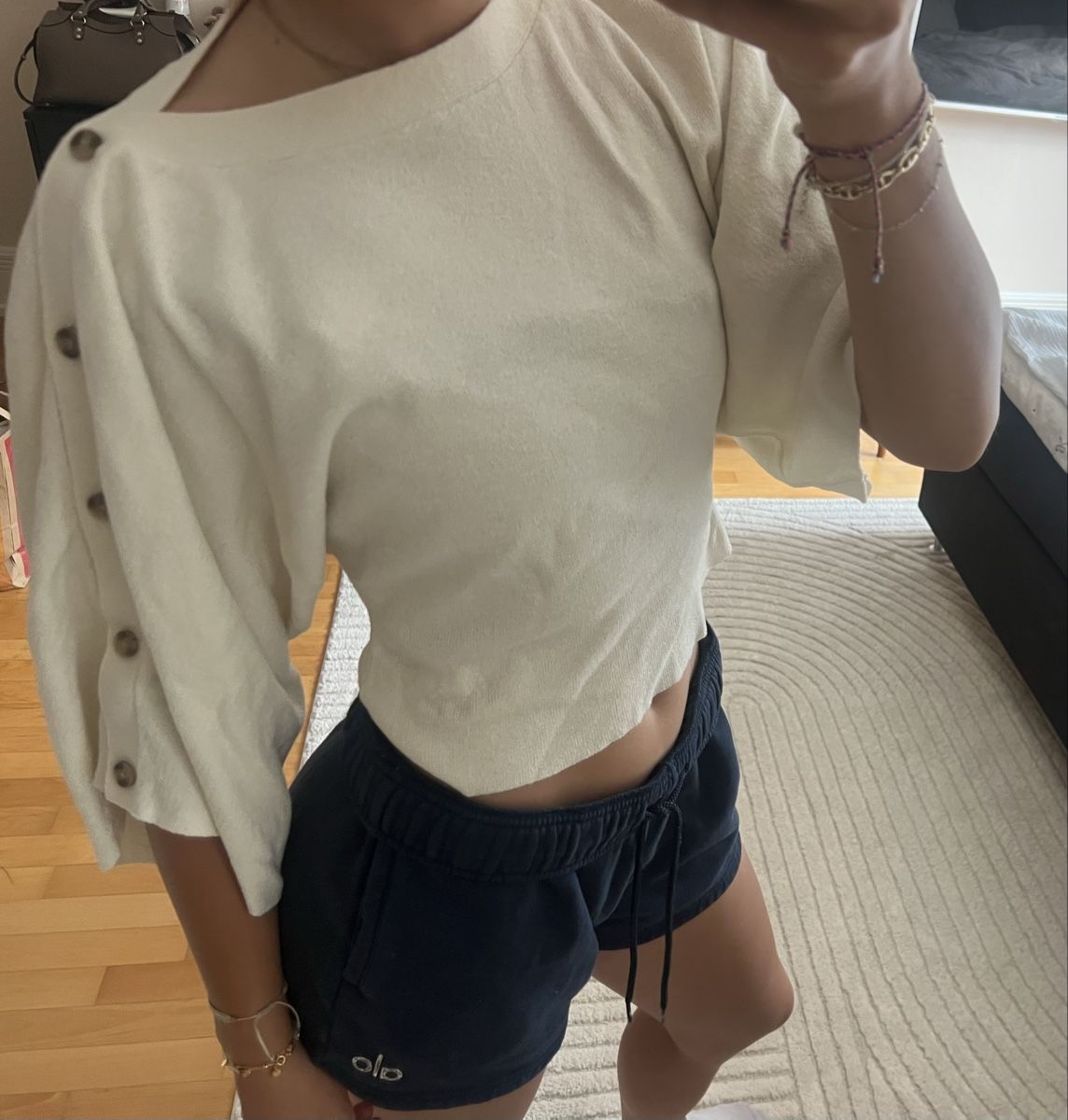 Zara Tops: Oberteil off-white Grösse S mit Knöpfen – Neu (gemäss Beschreibung) aus Zürich von win_5zzq