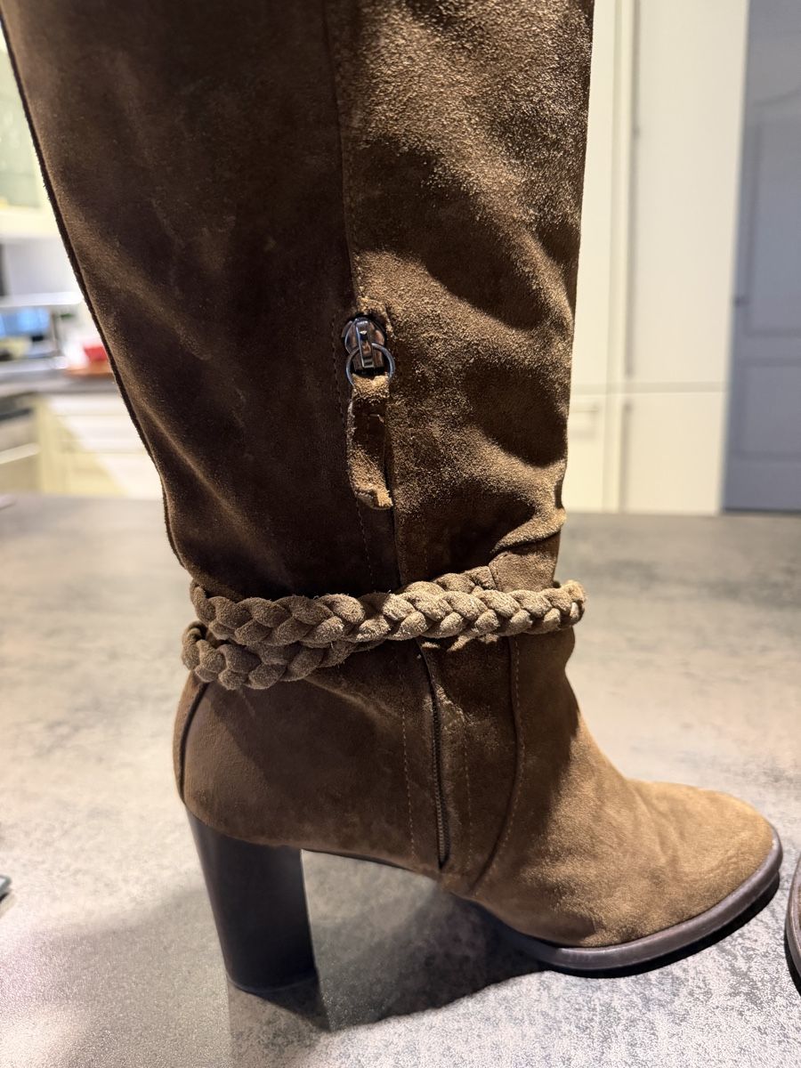 Massimo Dutti Damenschuhe: Damen Stiefel Wildleder Massimo Dutti – Gebraucht aus Wigoltingen von Tatyana79 2