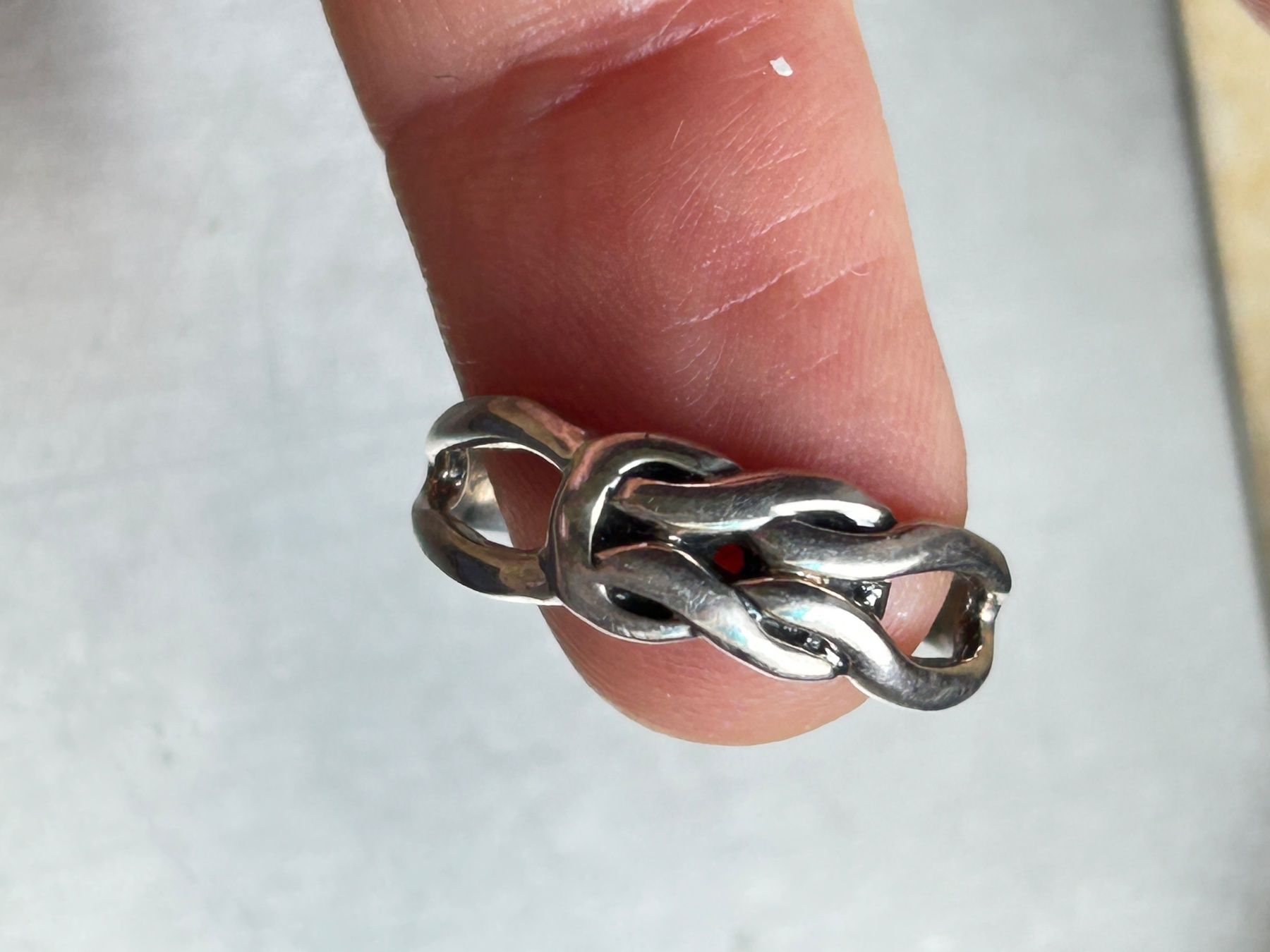Ringe: Moderner Silberring verbunden Grösse 53 – Gebraucht aus Laufen von belleskulptur 7