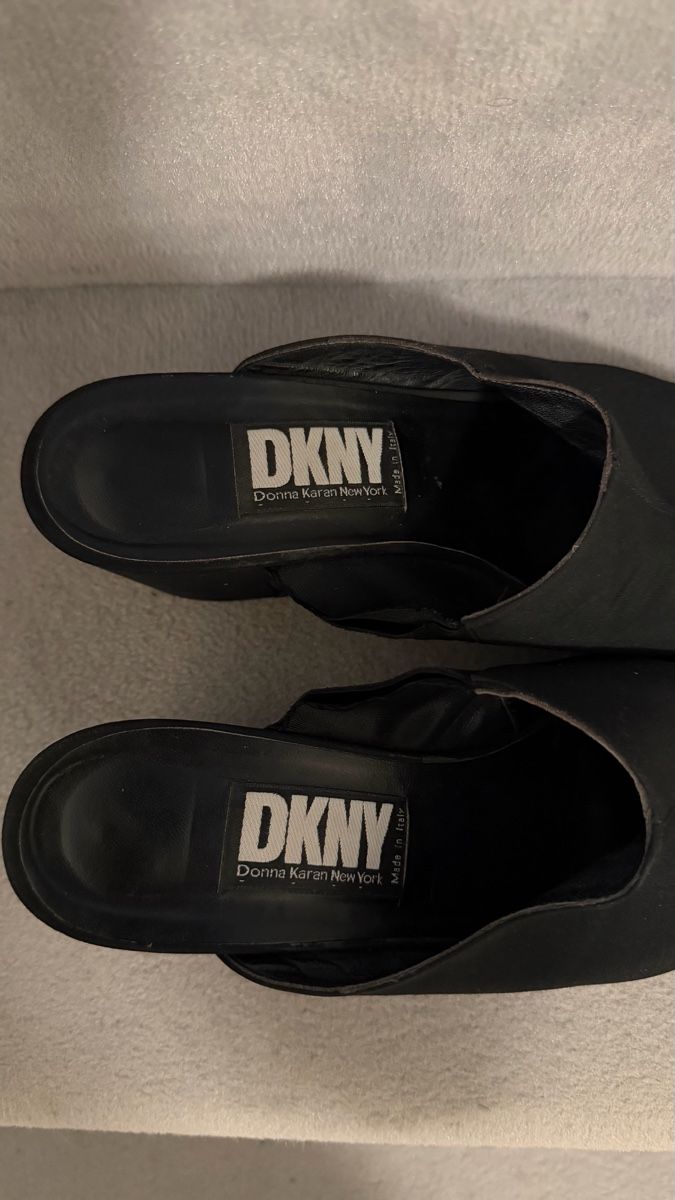DKNY Damenschuhe: DKNY Damenschuhe  – Gebraucht aus Richterswil von kwesi7 2