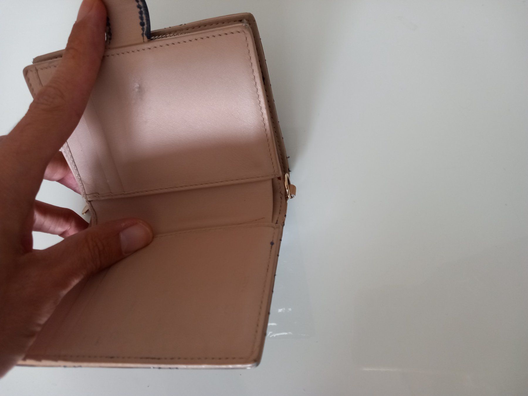 Dior Portemonnaie: CHRISTIAN DIOR porte monnaie – Gebraucht aus Le Grand-Saconnex von Rgt87 6