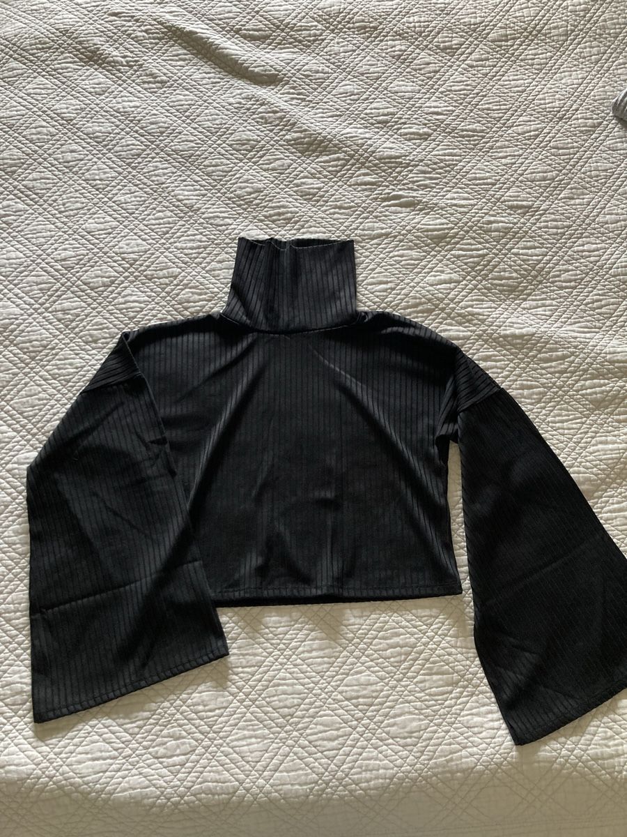 Pulls & Sweat-shirts: Pull col roulé – D'occasion à Lausanne par shabnam.t