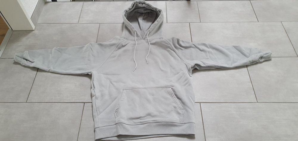 C&A Pulls & Sweat-shirts: Kapuzenpullover, Gr. M, grau – D'occasion à Wallenwil par Rainbow45