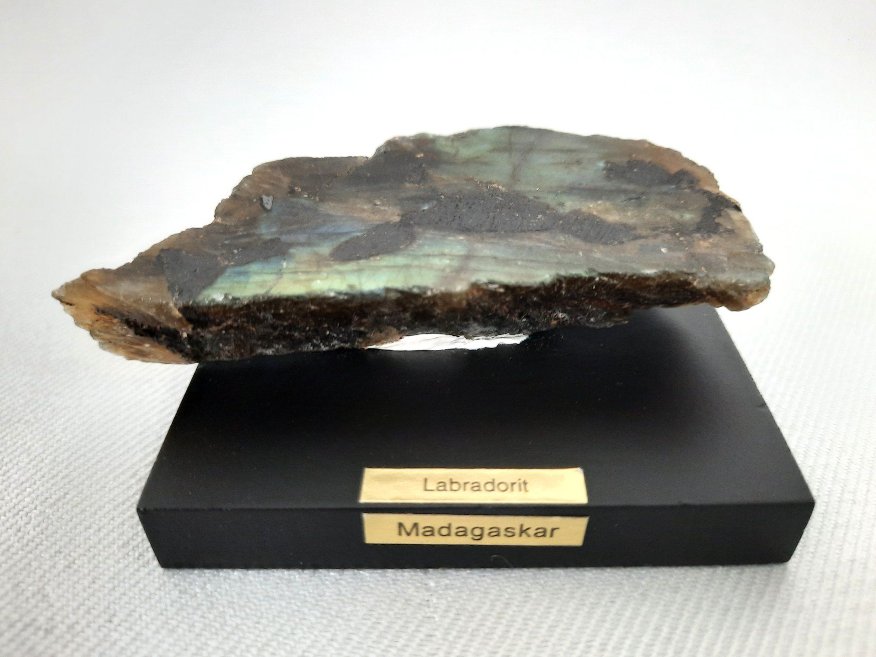 Pietre preziose: LABRADORIT aus Madagaskar auf Sockel, ca. 60 mm – Usato da Beinwil am See venduto da Restwert_Beinwil 2