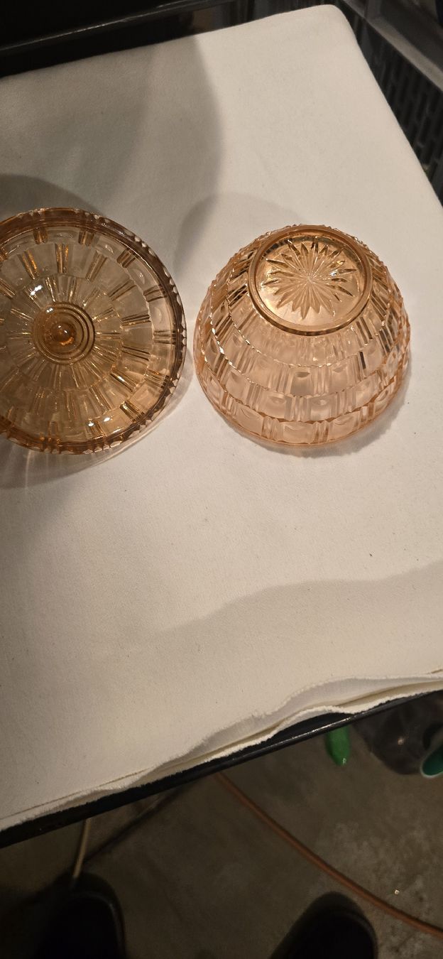 Sucriers: Art Deco Schale oder Pralinenschachtel mit Deckel – D'occasion à Basel par Jcva 7